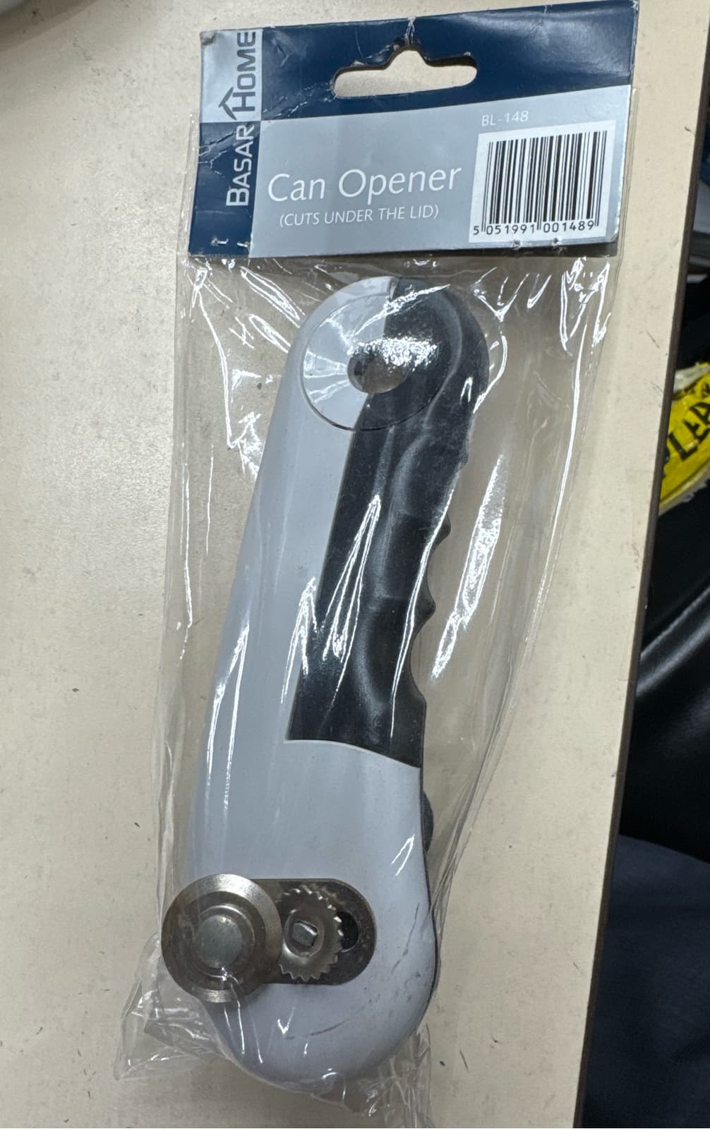Basar Home Can Opener Cuts Under The Lid