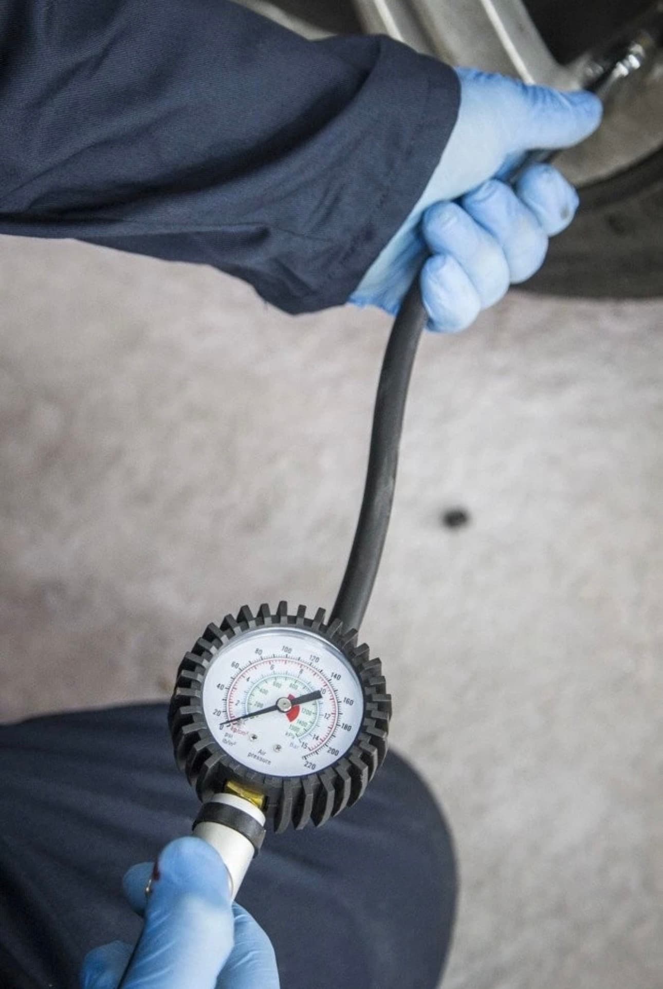 Blue Spot 220PSI Tyre Inflator 07905 5